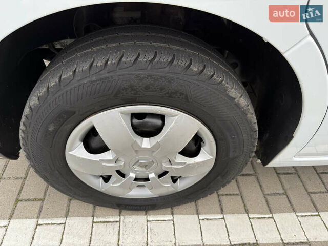 Рено Мастер 2015 в Дубно на Automoto.ua Белый Рено Мастер, объемом двигателя 0 л и пробегом 288 тыс. км за 17700 $, фото 48 на Automoto.ua