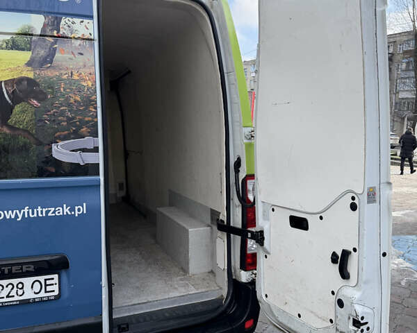 Белый Рено Мастер, объемом двигателя 2.3 л и пробегом 420 тыс. км за 13200 $, фото 15 на Automoto.ua