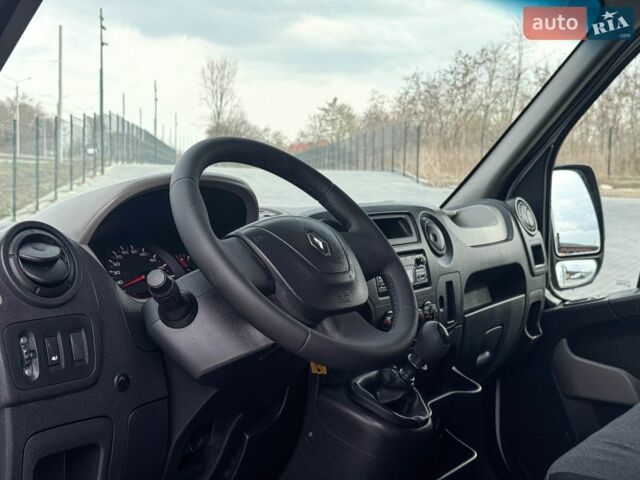 Белый Рено Мастер, объемом двигателя 2.3 л и пробегом 170 тыс. км за 16900 $, фото 12 на Automoto.ua