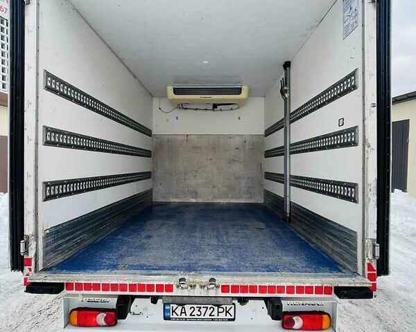 Білий Рено Мастєр, об'ємом двигуна 2.3 л та пробігом 293 тис. км за 21900 $, фото 4 на Automoto.ua