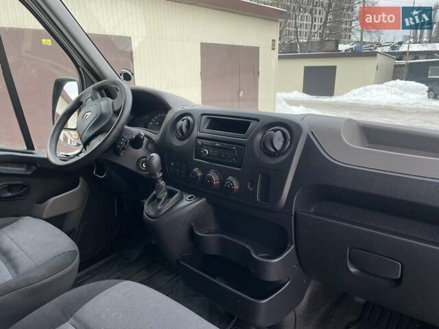 Білий Рено Мастєр, об'ємом двигуна 2.3 л та пробігом 293 тис. км за 21900 $, фото 5 на Automoto.ua