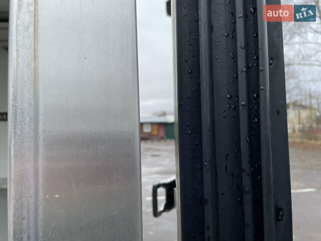 Білий Рено Мастєр, об'ємом двигуна 2.3 л та пробігом 388 тис. км за 21800 $, фото 11 на Automoto.ua