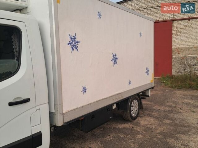 Белый Рено Мастер, объемом двигателя 2.3 л и пробегом 380 тыс. км за 16700 $, фото 5 на Automoto.ua