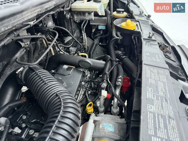 Білий Рено Мастєр, об'ємом двигуна 2.3 л та пробігом 301 тис. км за 17500 $, фото 51 на Automoto.ua