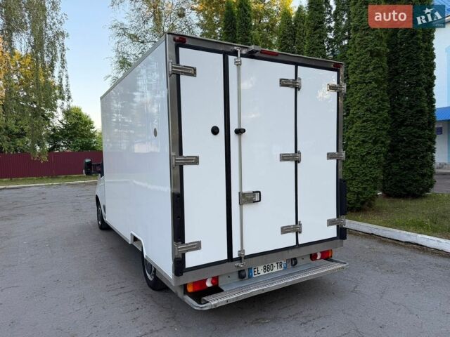 Белый Рено Мастер, объемом двигателя 2.3 л и пробегом 212 тыс. км за 17600 $, фото 8 на Automoto.ua