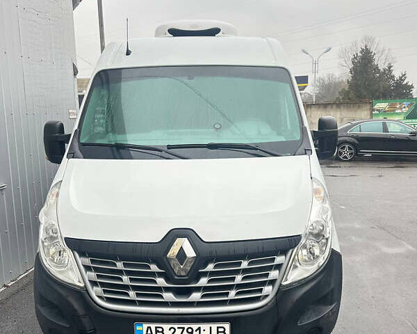 Белый Рено Мастер, объемом двигателя 2.3 л и пробегом 252 тыс. км за 14500 $, фото 1 на Automoto.ua