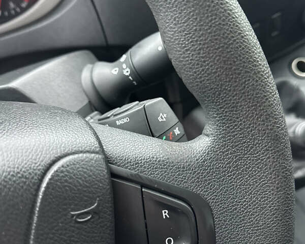 Белый Рено Мастер, объемом двигателя 2.3 л и пробегом 225 тыс. км за 23300 $, фото 19 на Automoto.ua