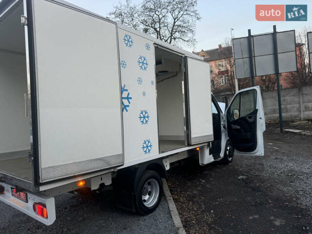 Білий Рено Мастєр, об'ємом двигуна 0 л та пробігом 245 тис. км за 21900 $, фото 27 на Automoto.ua