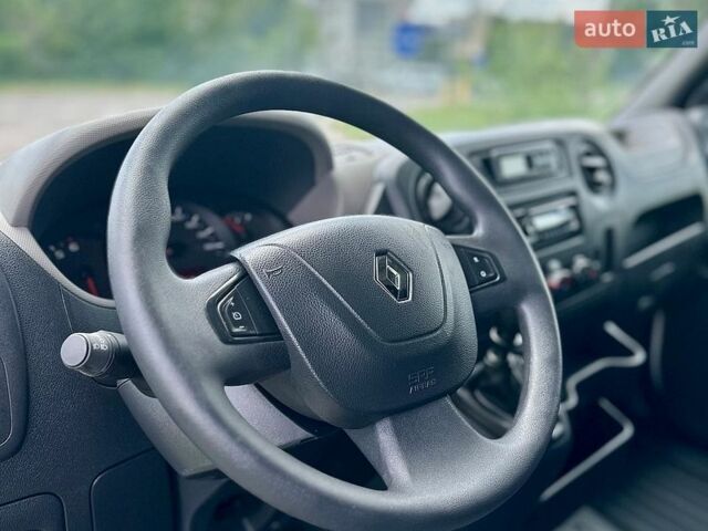 Белый Рено Мастер, объемом двигателя 2.3 л и пробегом 307 тыс. км за 18850 $, фото 20 на Automoto.ua