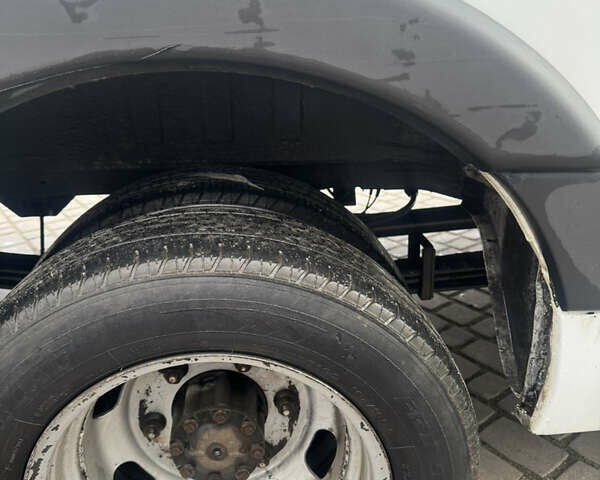 Белый Рено Мастер, объемом двигателя 2.3 л и пробегом 450 тыс. км за 20000 $, фото 6 на Automoto.ua