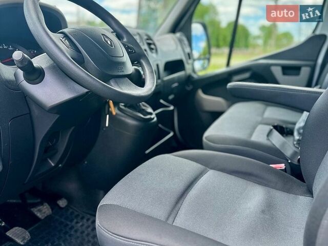 Белый Рено Мастер, объемом двигателя 2.3 л и пробегом 307 тыс. км за 18850 $, фото 28 на Automoto.ua