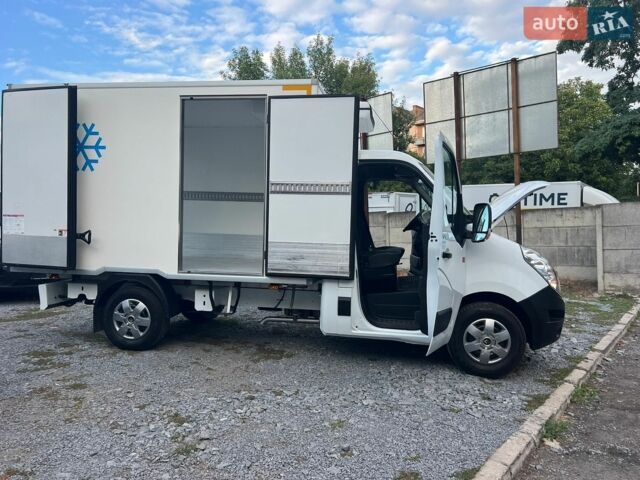 Белый Рено Мастер, объемом двигателя 2.3 л и пробегом 235 тыс. км за 18900 $, фото 24 на Automoto.ua