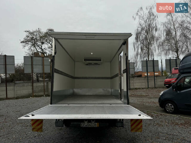 Белый Рено Мастер, объемом двигателя 0 л и пробегом 235 тыс. км за 19900 $, фото 31 на Automoto.ua