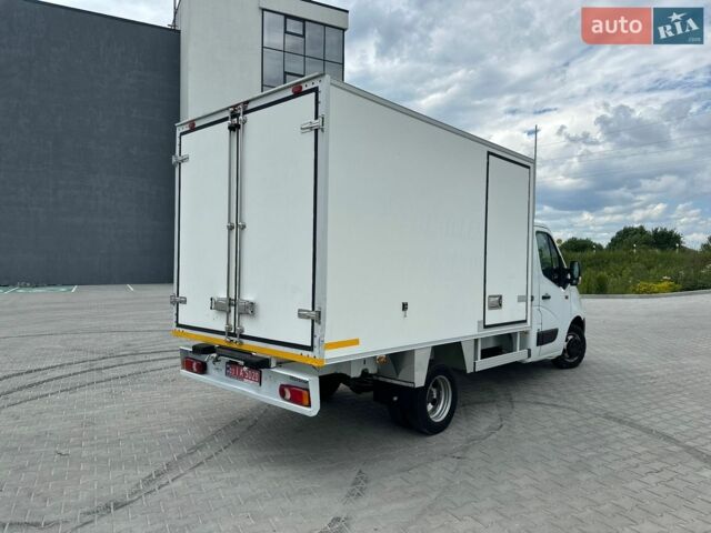 Белый Рено Мастер, объемом двигателя 2.3 л и пробегом 270 тыс. км за 22900 $, фото 6 на Automoto.ua