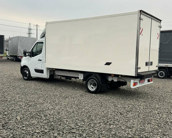 Белый Рено Мастер, объемом двигателя 2.3 л и пробегом 225 тыс. км за 23300 $, фото 57 на Automoto.ua