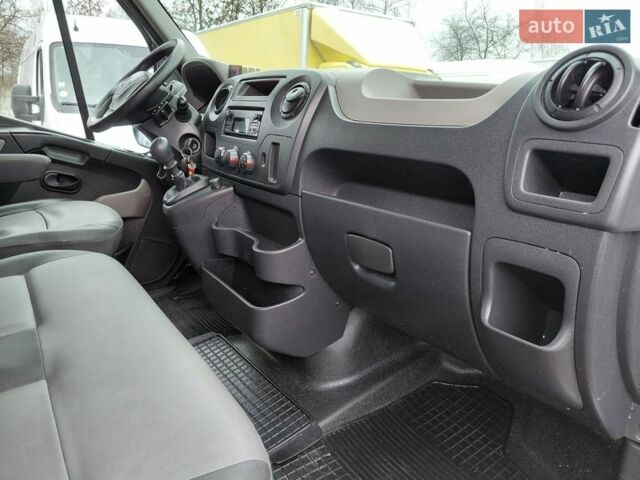 Белый Рено Мастер, объемом двигателя 2.3 л и пробегом 263 тыс. км за 13900 $, фото 44 на Automoto.ua