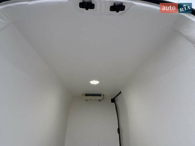 Белый Рено Мастер, объемом двигателя 2.3 л и пробегом 280 тыс. км за 19800 $, фото 30 на Automoto.ua