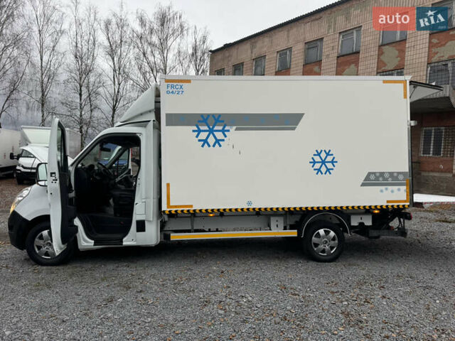 Белый Рено Мастер, объемом двигателя 0 л и пробегом 235 тыс. км за 19900 $, фото 10 на Automoto.ua