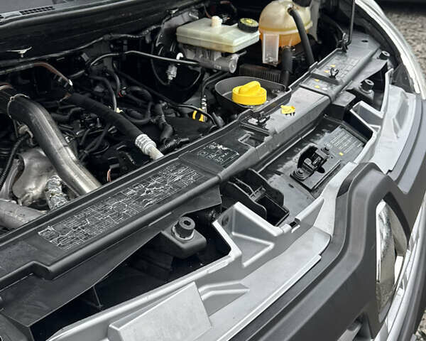 Белый Рено Мастер, объемом двигателя 2.3 л и пробегом 225 тыс. км за 23300 $, фото 14 на Automoto.ua