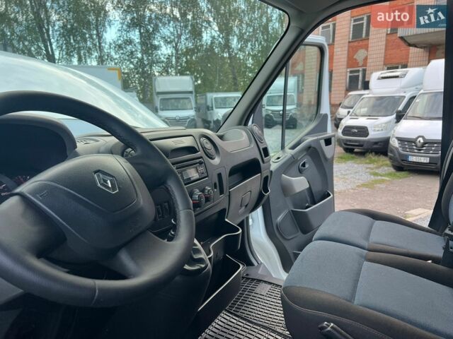 Белый Рено Мастер, объемом двигателя 2.3 л и пробегом 235 тыс. км за 18900 $, фото 33 на Automoto.ua