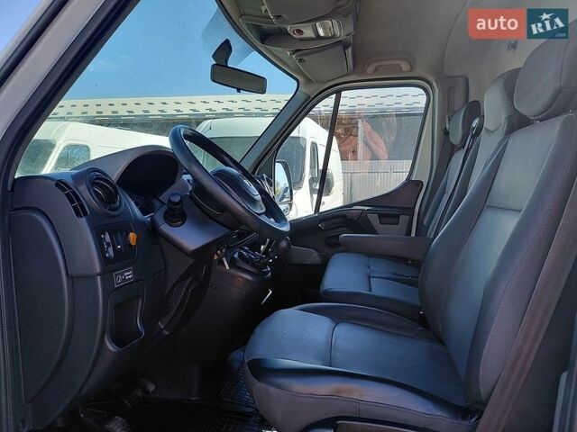 Белый Рено Мастер, объемом двигателя 2.3 л и пробегом 263 тыс. км за 13900 $, фото 47 на Automoto.ua