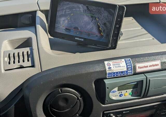 Белый Рено Мастер, объемом двигателя 2.3 л и пробегом 248 тыс. км за 15900 $, фото 11 на Automoto.ua