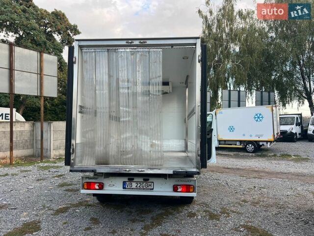 Белый Рено Мастер, объемом двигателя 2.3 л и пробегом 235 тыс. км за 18900 $, фото 27 на Automoto.ua