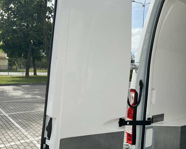 Білий Рено Мастєр, об'ємом двигуна 2.3 л та пробігом 283 тис. км за 16600 $, фото 21 на Automoto.ua