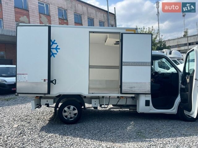 Белый Рено Мастер, объемом двигателя 2.3 л и пробегом 235 тыс. км за 18900 $, фото 20 на Automoto.ua