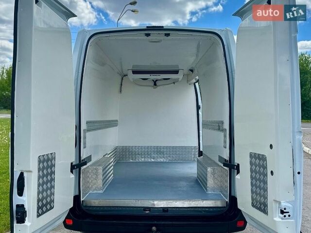 Белый Рено Мастер, объемом двигателя 2.3 л и пробегом 307 тыс. км за 18850 $, фото 15 на Automoto.ua