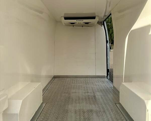 Белый Рено Мастер, объемом двигателя 2.3 л и пробегом 296 тыс. км за 18750 $, фото 17 на Automoto.ua