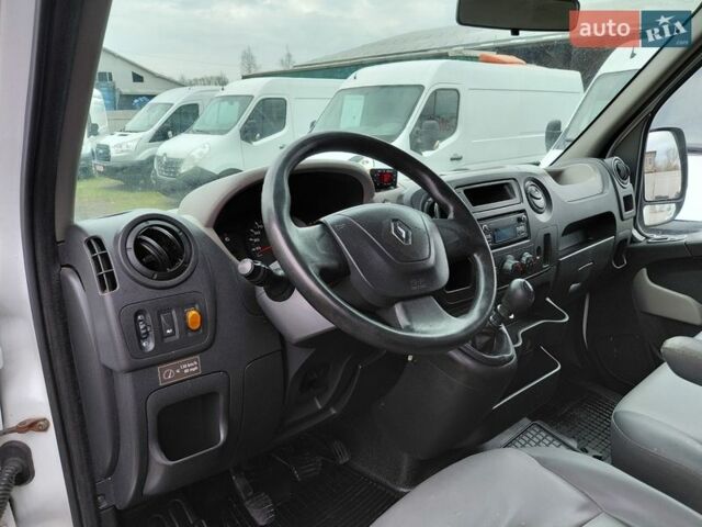 Белый Рено Мастер, объемом двигателя 2.3 л и пробегом 263 тыс. км за 14600 $, фото 56 на Automoto.ua