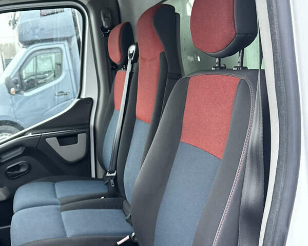 Белый Рено Мастер, объемом двигателя 2.3 л и пробегом 225 тыс. км за 23300 $, фото 23 на Automoto.ua