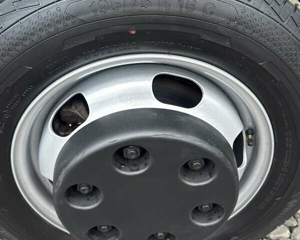 Белый Рено Мастер, объемом двигателя 2.3 л и пробегом 225 тыс. км за 23300 $, фото 41 на Automoto.ua