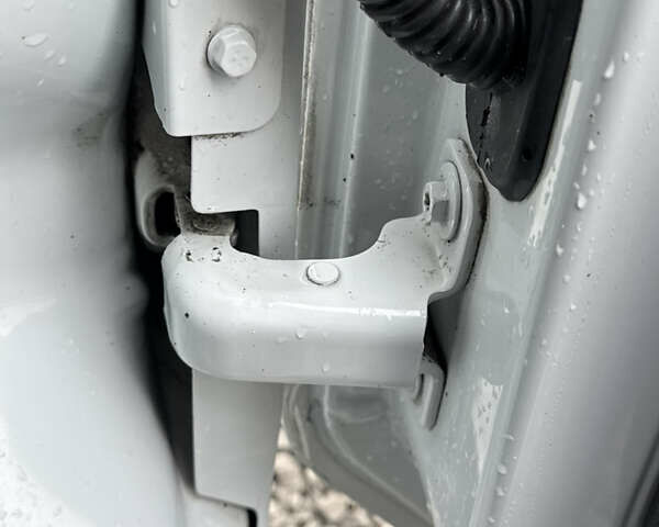 Белый Рено Мастер, объемом двигателя 2.3 л и пробегом 225 тыс. км за 23300 $, фото 28 на Automoto.ua