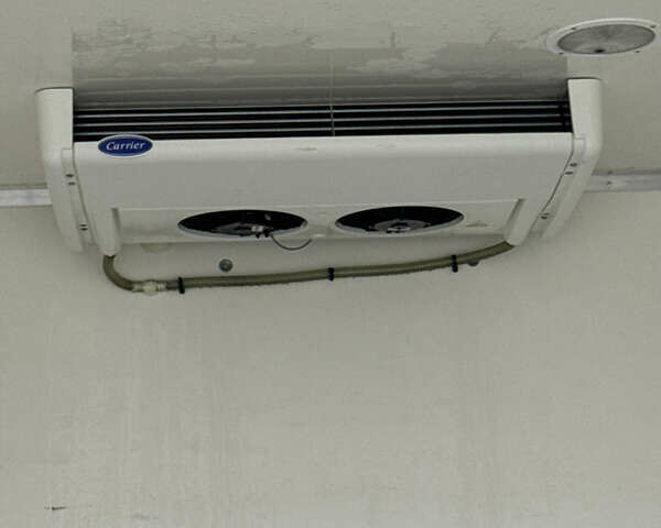 Белый Рено Мастер, объемом двигателя 2.3 л и пробегом 225 тыс. км за 23300 $, фото 2 на Automoto.ua