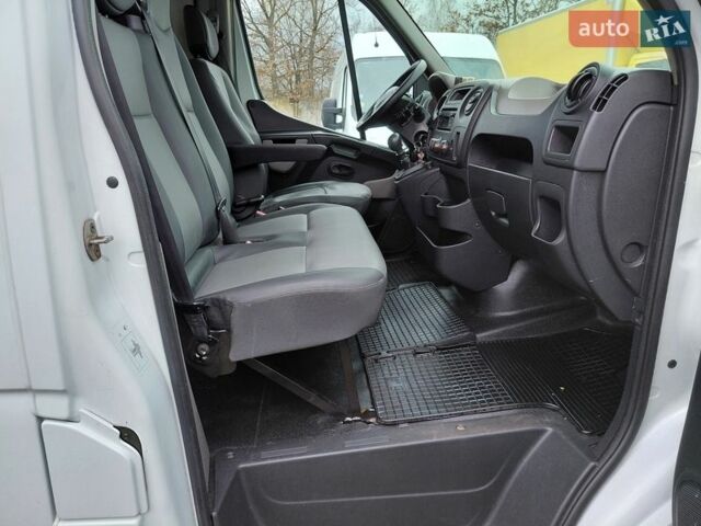 Белый Рено Мастер, объемом двигателя 2.3 л и пробегом 263 тыс. км за 14600 $, фото 46 на Automoto.ua