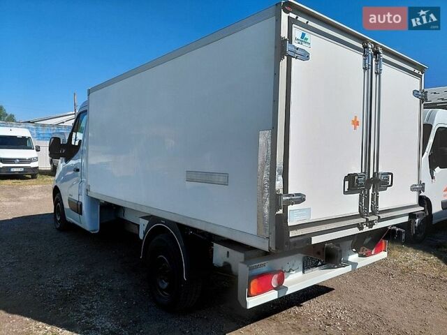Белый Рено Мастер, объемом двигателя 2.3 л и пробегом 263 тыс. км за 13900 $, фото 2 на Automoto.ua