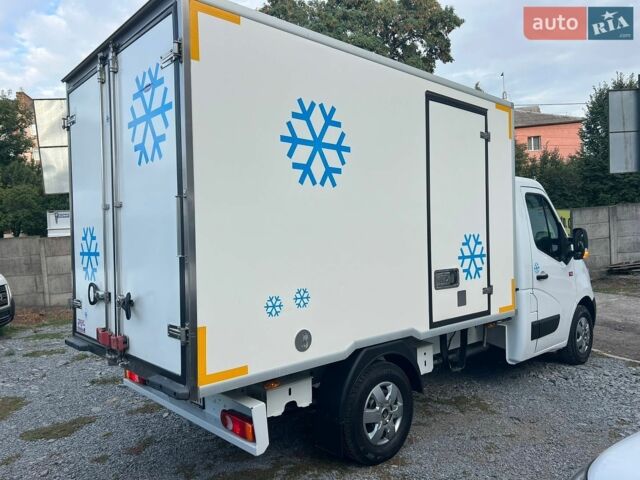 Белый Рено Мастер, объемом двигателя 2.3 л и пробегом 235 тыс. км за 18900 $, фото 9 на Automoto.ua