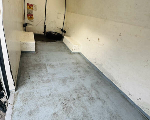 Белый Рено Мастер, объемом двигателя 2.3 л и пробегом 450 тыс. км за 20000 $, фото 17 на Automoto.ua