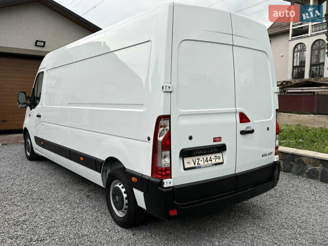 Белый Рено Мастер, объемом двигателя 2.3 л и пробегом 280 тыс. км за 19800 $, фото 8 на Automoto.ua