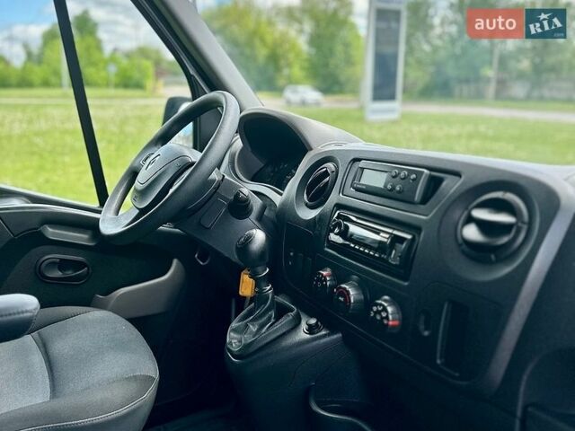Белый Рено Мастер, объемом двигателя 2.3 л и пробегом 307 тыс. км за 18850 $, фото 29 на Automoto.ua