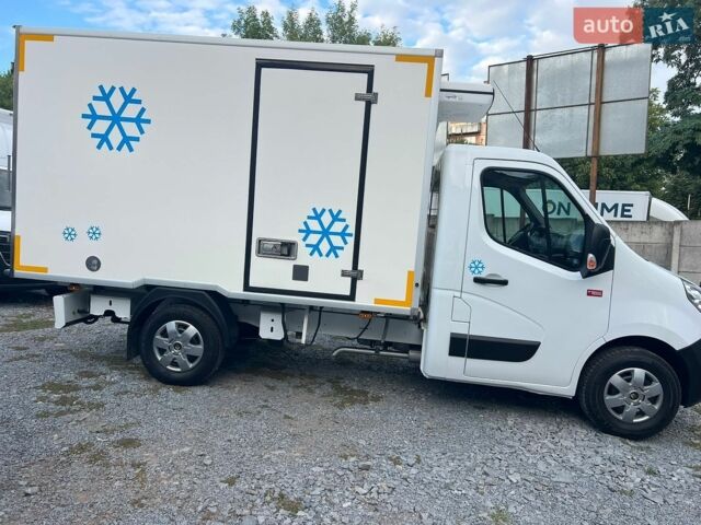 Белый Рено Мастер, объемом двигателя 2.3 л и пробегом 235 тыс. км за 18900 $, фото 8 на Automoto.ua