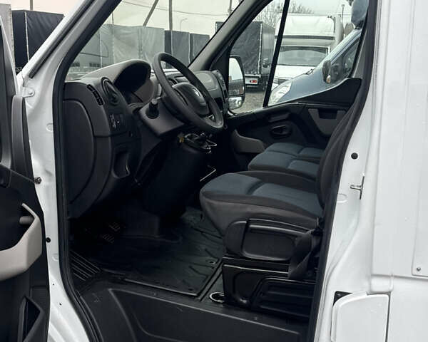 Белый Рено Мастер, объемом двигателя 2.3 л и пробегом 225 тыс. км за 23300 $, фото 27 на Automoto.ua