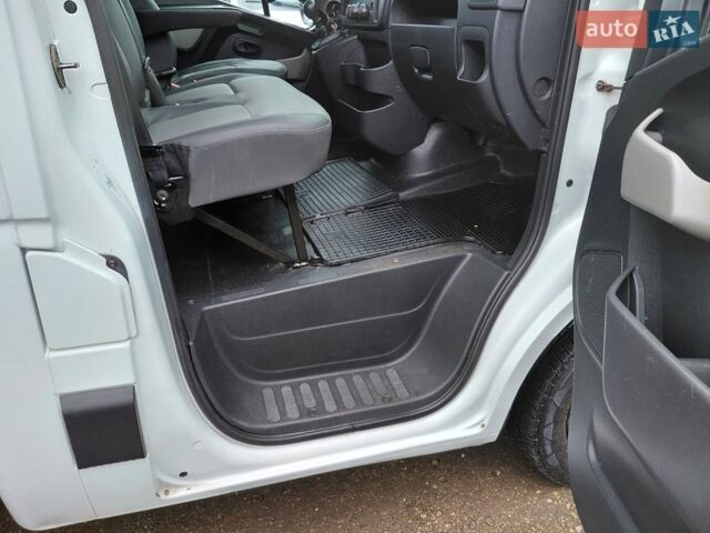 Белый Рено Мастер, объемом двигателя 2.3 л и пробегом 263 тыс. км за 14600 $, фото 47 на Automoto.ua