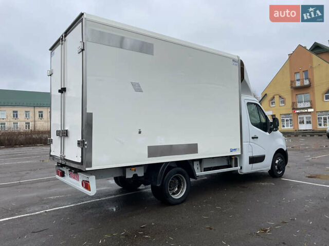 Белый Рено Мастер, объемом двигателя 2.3 л и пробегом 388 тыс. км за 22000 $, фото 19 на Automoto.ua
