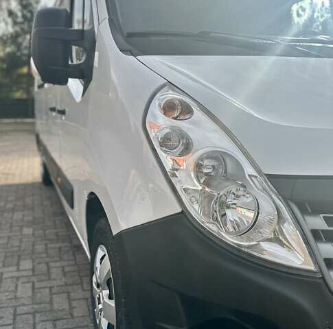 Белый Рено Мастер, объемом двигателя 2.3 л и пробегом 296 тыс. км за 18750 $, фото 20 на Automoto.ua