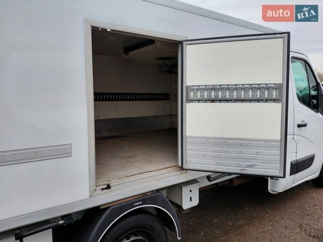 Белый Рено Мастер, объемом двигателя 2.3 л и пробегом 263 тыс. км за 14600 $, фото 29 на Automoto.ua