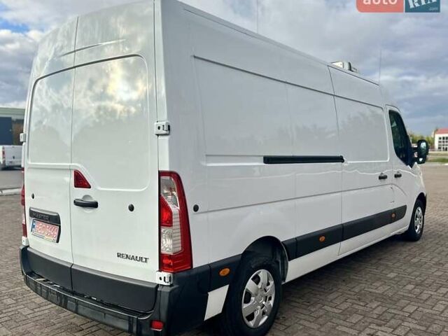 Белый Рено Мастер, объемом двигателя 2.3 л и пробегом 296 тыс. км за 18750 $, фото 11 на Automoto.ua