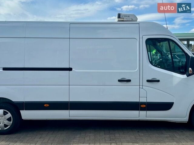 Белый Рено Мастер, объемом двигателя 2.3 л и пробегом 296 тыс. км за 18750 $, фото 4 на Automoto.ua